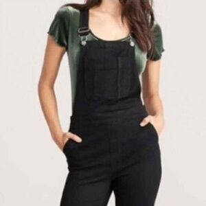 Brand new Abercrombie and Fitch overalls in size 26